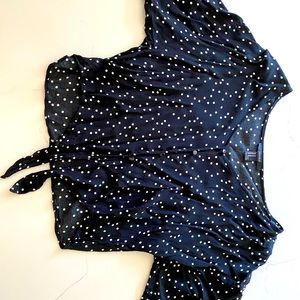 Forever 21 black and white polka dot tie up blouse. Size:M